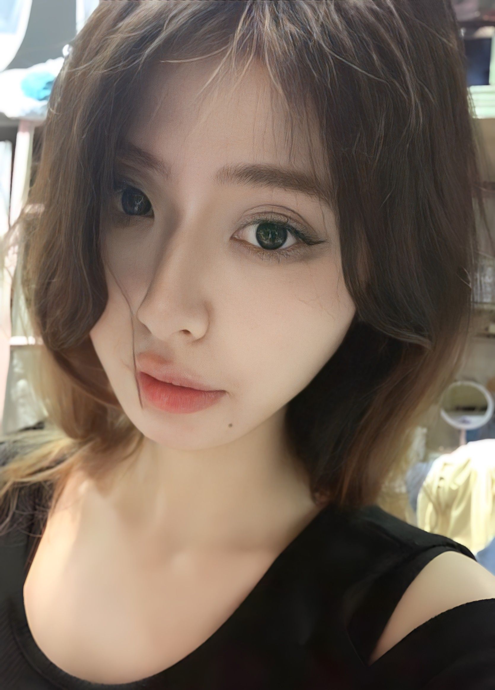 短发神颜女大学生私下变身金主尤物 mHJ