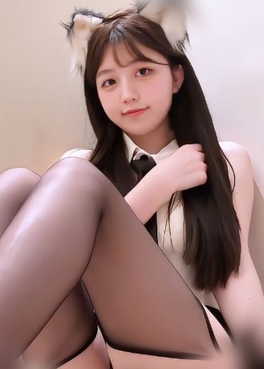 【最新泄密，抖音300万天降之雯包括之前流出截止5月最新】给金主颜射舔干净鸡巴赚钱后 MVU